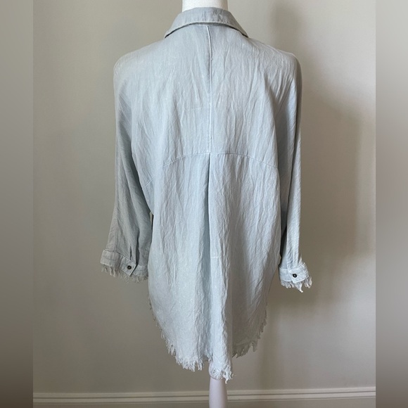 Umgee Acid-wash Button Down/Up with pocket & side details - Size S - Picture 8 of 15